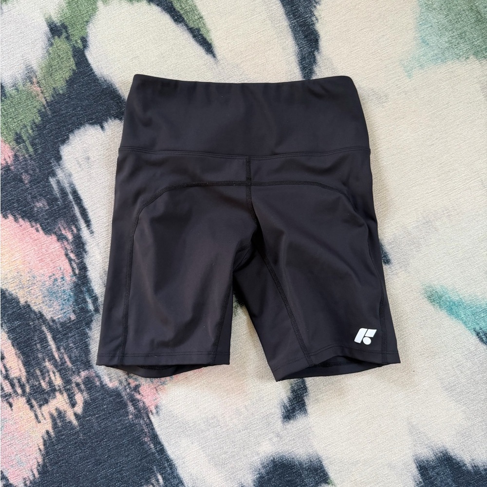 Forme Sculpt Short 8”